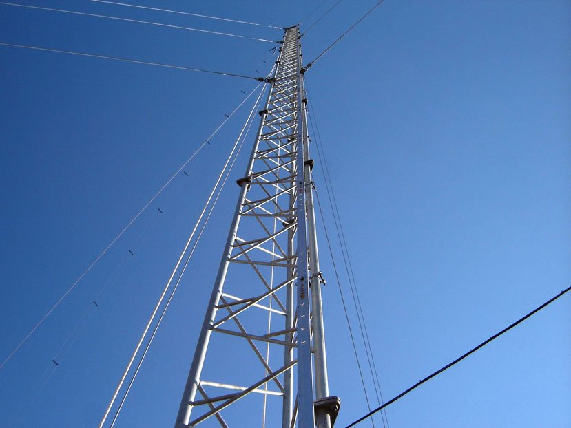 Barrier telecommunication masts