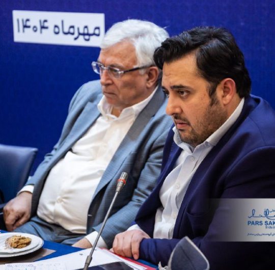 سری دوم گزارش تصویری//نشست مشترک دکتر اتابک وزیر صنعت، معدن و تجارت، نمایندگان عضو کمیسیون صنایع و معادن مجلس شورای اسلامی ،دکتر سرمست استاندار آذربایجان شرقی با حضور دکتر نواده اباذر مدیر ارشد اجرایی گروه صنعتی پارس ساختار و رئیس انجمن فولاد آذربایجان