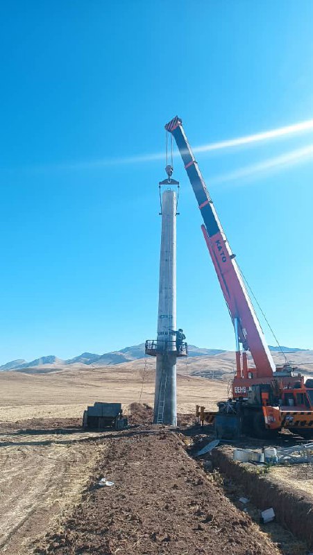 گزارش تصویری از ادامه عمليات احداث پروژه “خط انتقال ۶۳ کیلوولت دومداره حد فاصل پست های شاهد-سر فیروزآباد واقع در  کرمانشاه” به همت همکاران متخصص و تلاشگر شرکت پارس ساختار  📸ارسالی از همکار محترم آقای محسن ربیعی  💎پارس ساختار نماد تلاش و پویایی