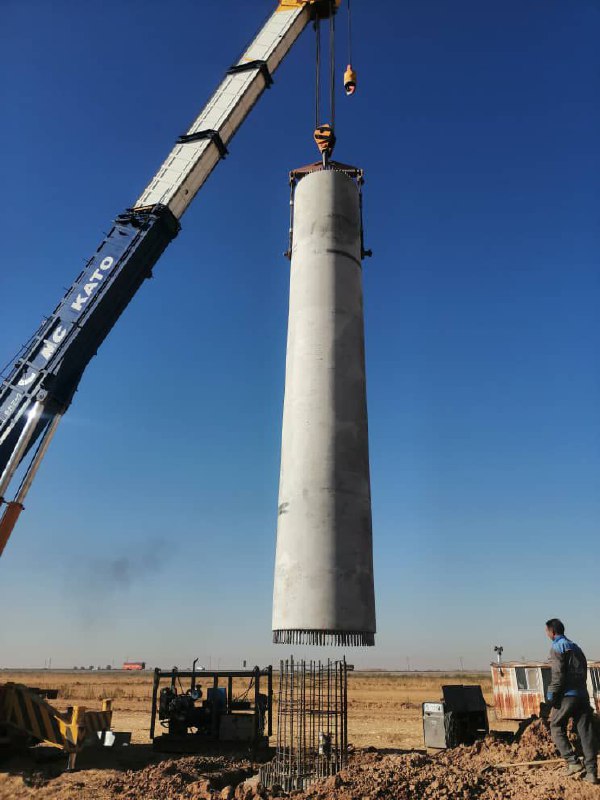 گزارش تصویری از عمليات احداث پروژه “خط انتقال ۴۰۰ کیلوولت دو مداره فولاد فراد – در شهر قروین” به همت همکاران متخصص و تلاشگر شرکت پارس ساختار 📸ارسالی از همکار محترم آقای خانی  💎پارس ساختار نماد تلاش و پویایی