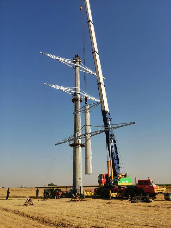 گزارش تصویری از عمليات احداث پروژه “خط انتقال ۴۰۰ کیلوولت دو مداره فولاد فراد – در شهر قروین” به همت همکاران متخصص و تلاشگر شرکت پارس ساختار 📸ارسالی از همکار محترم آقای خانی  💎پارس ساختار نماد تلاش و پویایی