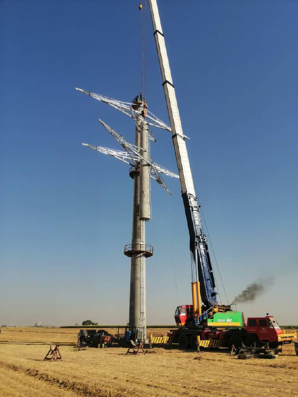 گزارش تصویری از عمليات احداث پروژه “خط انتقال ۴۰۰ کیلوولت دو مداره فولاد فراد – در شهر قروین” به همت همکاران متخصص و تلاشگر شرکت پارس ساختار 📸ارسالی از همکار محترم آقای خانی  💎پارس ساختار نماد تلاش و پویایی