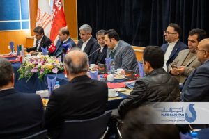 گزارش تصویری//نشست مشترک انجمن فولاد آذربایجان و بانک شهر با حضور دکتر نواده اباذر مدیر ارشد اجرایی گروه صنعتی پارس ساختار و رئیس انجمن فولاد آذربایجان ، دکتر عطاران رییس هیئت مدیره بانک شهر در سالن آمفی تئاتر هتل گسترش تبریز