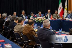 گزارش تصویری//نشست مشترک انجمن فولاد آذربایجان و بانک شهر با حضور دکتر نواده اباذر مدیر ارشد اجرایی گروه صنعتی پارس ساختار و رئیس انجمن فولاد آذربایجان ، دکتر عطاران رییس هیئت مدیره بانک شهر در سالن آمفی تئاتر هتل گسترش تبریز