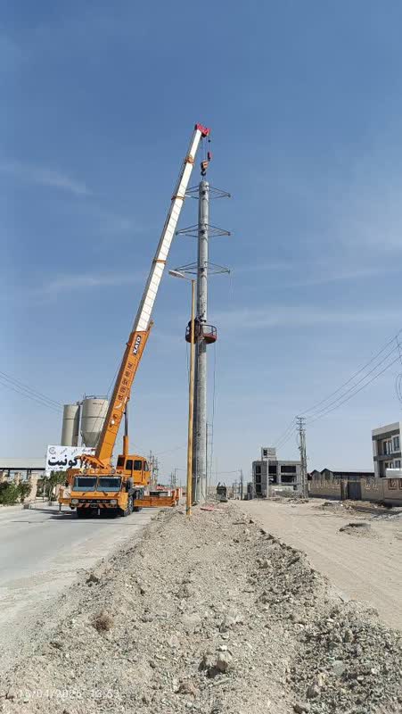 گزارش تصویری از ادامه عمليات احداث پروژه ” خط 63 کیلوولت دومداره نیروگاه خورشیدی شهرک صنعتی شمس آباد تهران به پست شمس آباد 3 ” به همت همکاران متخصص و تلاشگر شرکت پارس ساختار   💎پارس ساختار نماد تلاش و پویایی